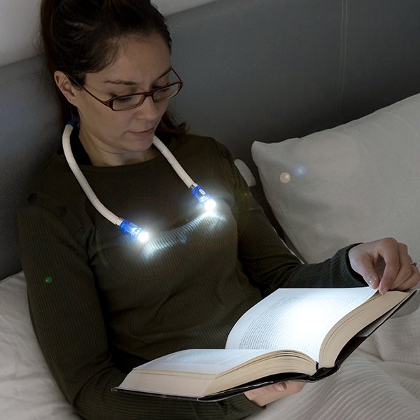 Levně LED lampička na čtení na krk