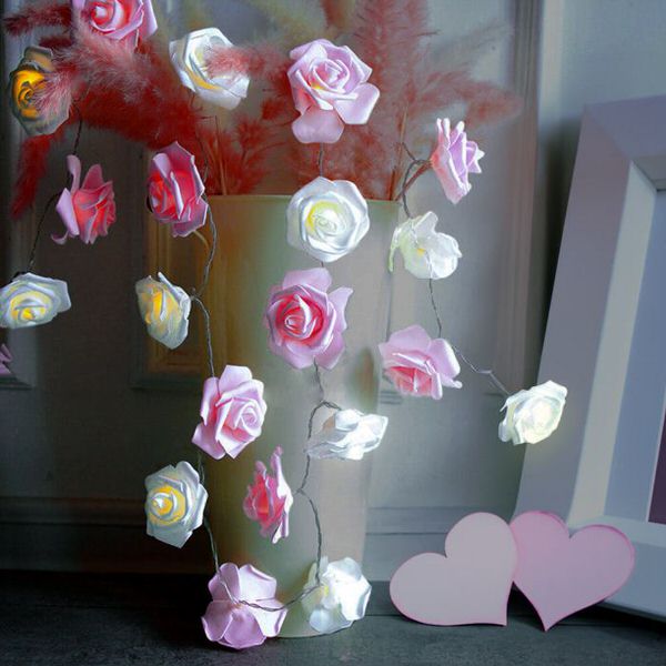 Levně LED řetěz romantické růže 3 m