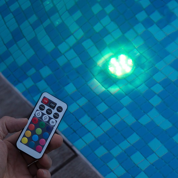 Levně LED světlo do vody