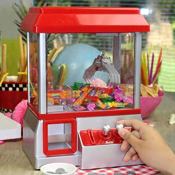 Automat na lovení hraček a sladkostí